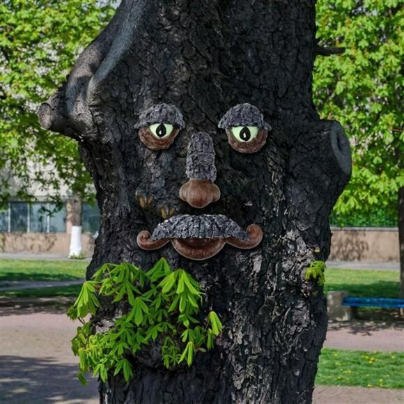 2 Pieces Tree Faces Decor Outdoor Bird Feeder Man Shape Bird Feeder with Mustach